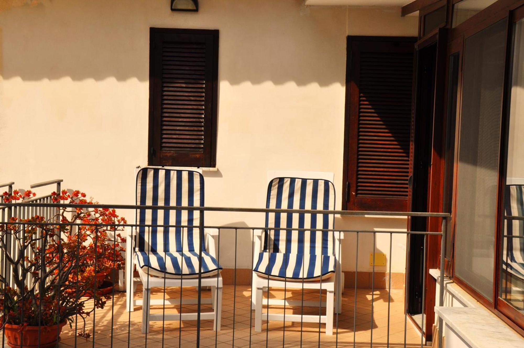 Villa Laura Sea View Apartments Santa Maria di Castellabate Δωμάτιο φωτογραφία
