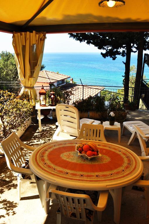 Villa Laura Sea View Apartments Santa Maria di Castellabate Εξωτερικό φωτογραφία