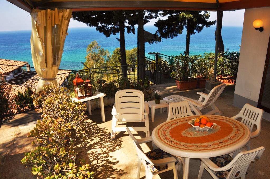 Villa Laura Sea View Apartments Santa Maria di Castellabate Εξωτερικό φωτογραφία