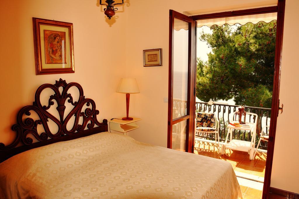 Villa Laura Sea View Apartments Santa Maria di Castellabate Εξωτερικό φωτογραφία