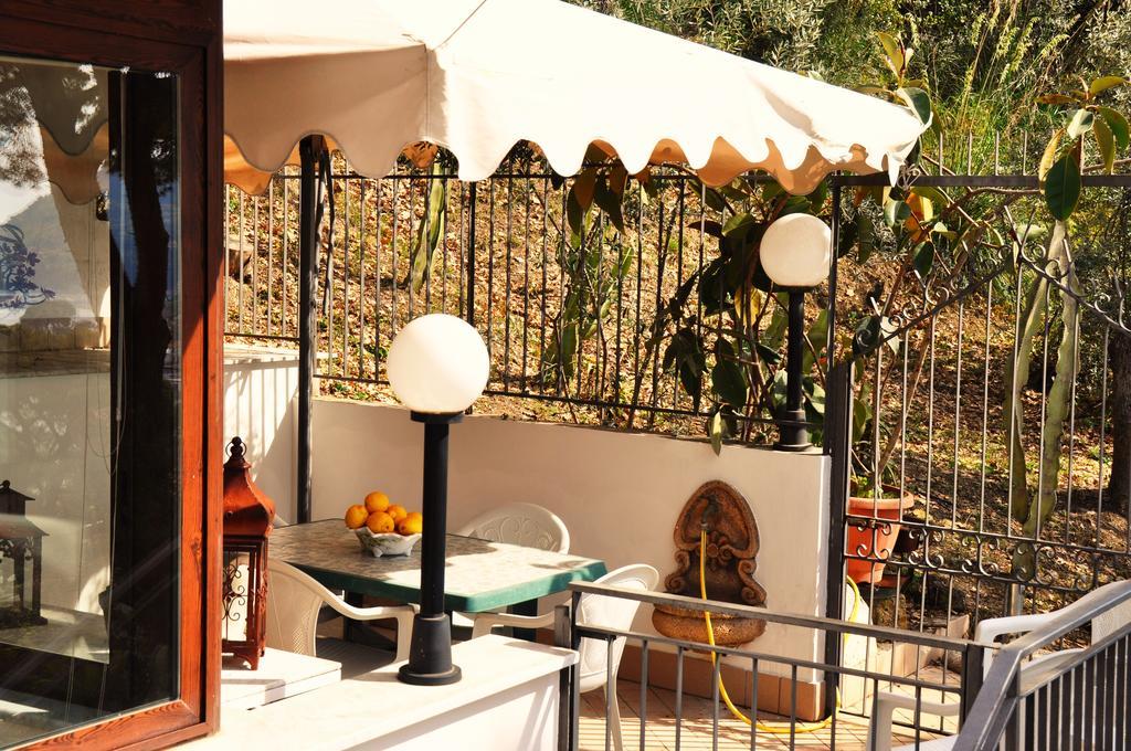 Villa Laura Sea View Apartments Santa Maria di Castellabate Εξωτερικό φωτογραφία