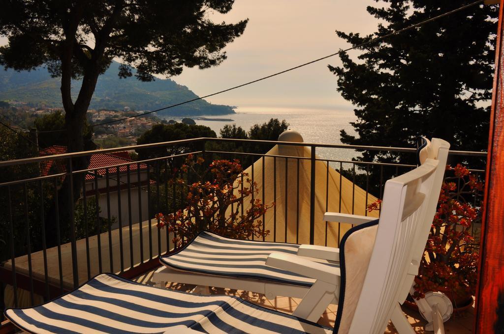 Villa Laura Sea View Apartments Santa Maria di Castellabate Εξωτερικό φωτογραφία