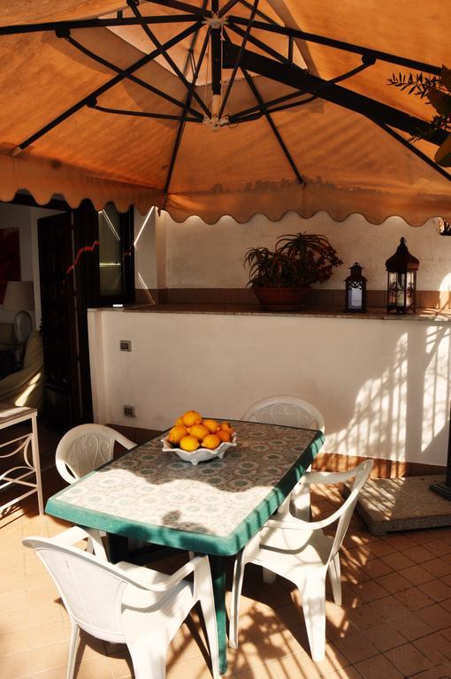 Villa Laura Sea View Apartments Santa Maria di Castellabate Εξωτερικό φωτογραφία
