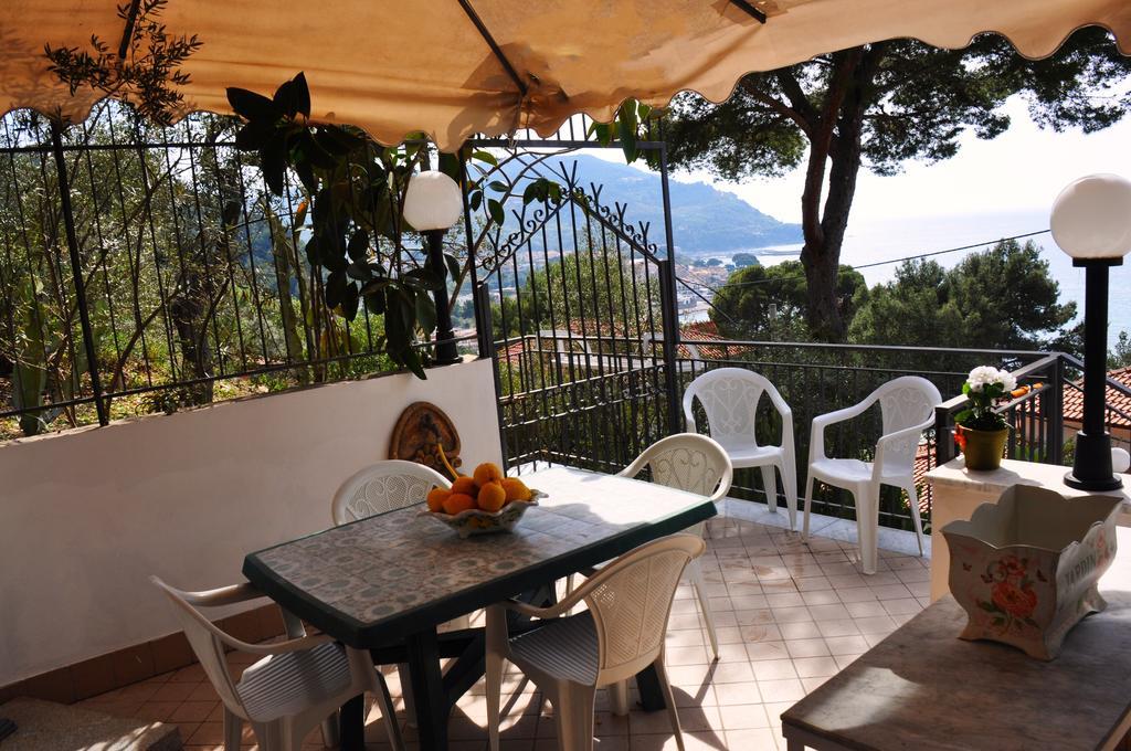 Villa Laura Sea View Apartments Santa Maria di Castellabate Εξωτερικό φωτογραφία