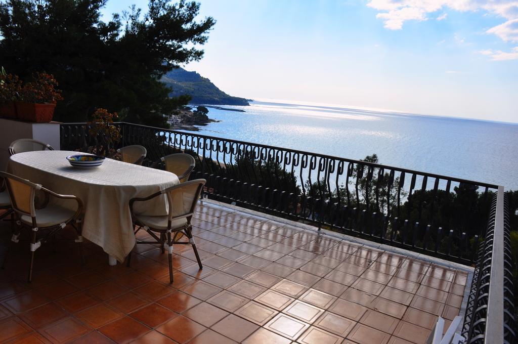Villa Laura Sea View Apartments Santa Maria di Castellabate Εξωτερικό φωτογραφία
